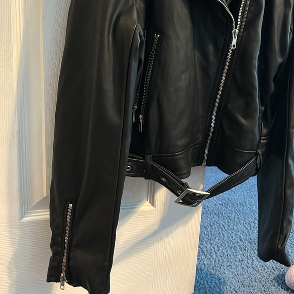 Women’s Ambience large black faux leather, zippered jacket - Picture 3 of 5